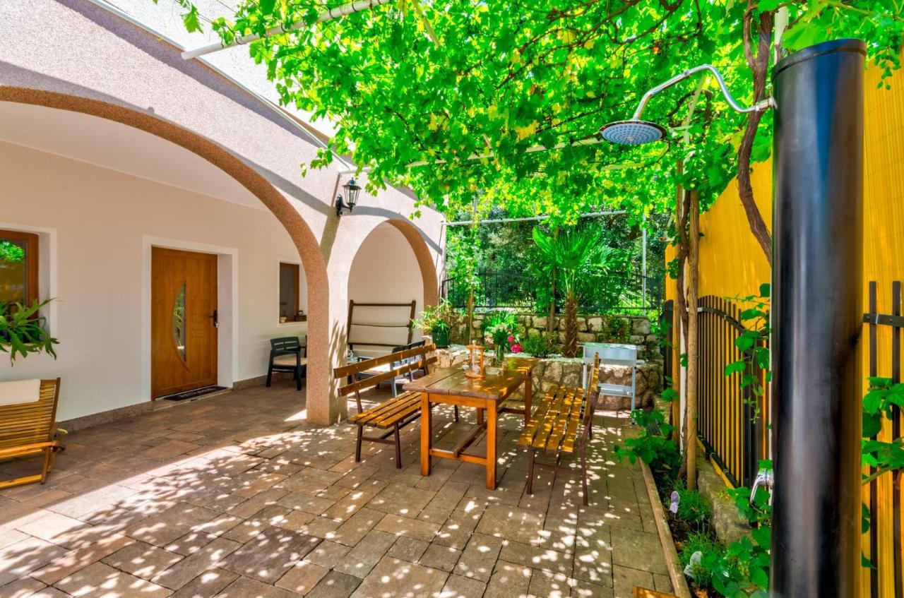 Villa Valentina Bribir  Luaran gambar
